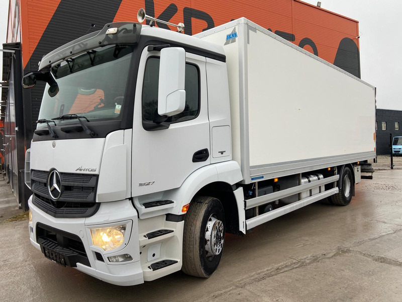Mercedes-Benz Antos 1827 4x2 BOX L=7538 mm - Camión caja cerrada: foto 2 Mercedes-Benz Antos 1827 4x2 BOX L=7538 mm - Camión caja cerrada: foto 2