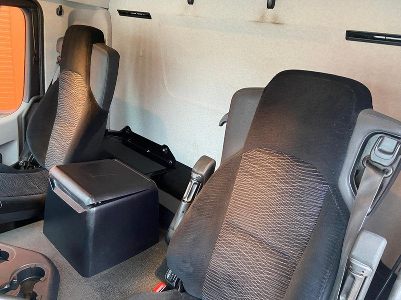 Camión caja cerrada Mercedes-Benz Antos 1827 4x2 BOX L=7538 mm: foto 18 Camión caja cerrada Mercedes-Benz Antos 1827 4x2 BOX L=7538 mm: foto 18