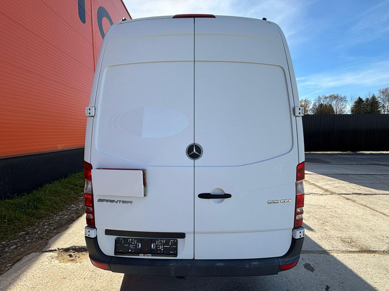 Arrendamiento de Mercedes-Benz Sprinter 516 CDI 19 + 1 SEATS Mercedes-Benz Sprinter 516 CDI 19 + 1 SEATS: foto 6 Arrendamiento de Mercedes-Benz Sprinter 516 CDI 19 + 1 SEATS Mercedes-Benz Sprinter 516 CDI 19 + 1 SEATS: foto 6