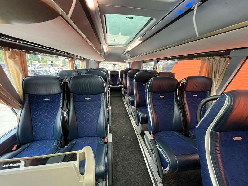 Autobús de dos pisos Neoplan SKYLINER L 6x2*4 77 SEATS / AC / AUXILIARY HEATING / WC: foto 15