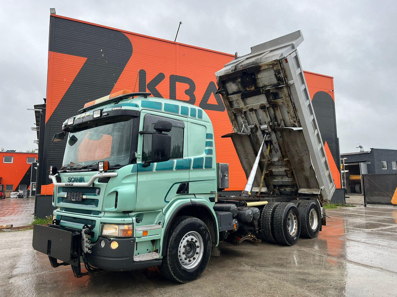 Scania P 420 6x4 UNDERBODY SCRAPER / RETARDER / BOX L=4947 mm - Camión volquete: foto 2 Scania P 420 6x4 UNDERBODY SCRAPER / RETARDER / BOX L=4947 mm - Camión volquete: foto 2