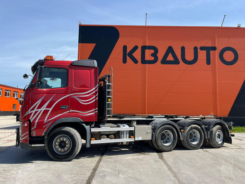 Camión multibasculante Volvo FH 16 700 8x4*4 HIAB XR 24 ton / L=5800 mm: foto 9