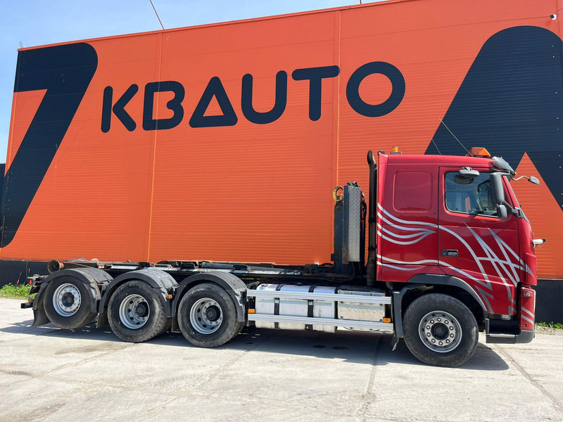 Camión multibasculante Volvo FH 16 700 8x4*4 HIAB XR 24 ton / L=5800 mm: foto 5