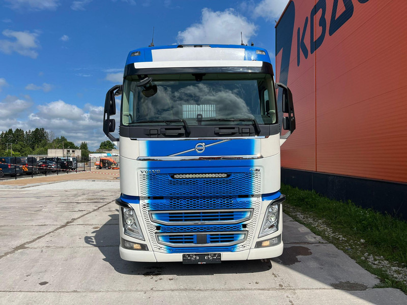 Volvo FH 16 750 6x4 HYDRAULICS - Camión forestal, Camión grúa: foto 2 Volvo FH 16 750 6x4 HYDRAULICS - Camión forestal, Camión grúa: foto 2