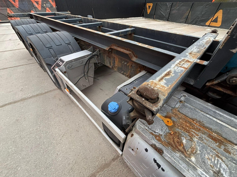 Camión chasis Volvo FH 540 8x4*4 CHASSIS L=6124 mm: foto 13