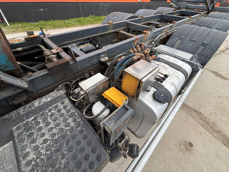 Camión chasis Volvo FH 540 8x4*4 CHASSIS L=6124 mm: foto 10