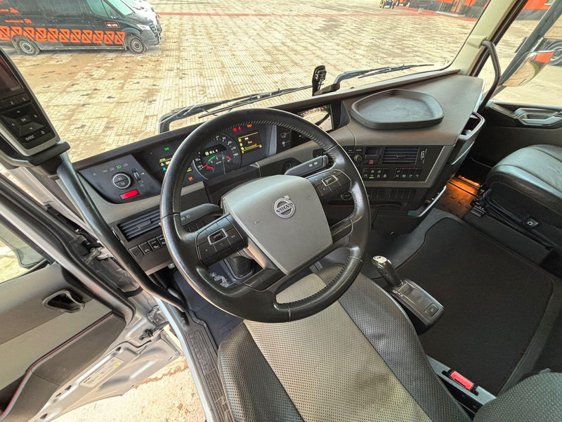 Arrendamiento de Volvo FH 540 8x4*4 PK 33002 EH / PLATFORM L=7049 mm Volvo FH 540 8x4*4 PK 33002 EH / PLATFORM L=7049 mm: foto 16 Arrendamiento de Volvo FH 540 8x4*4 PK 33002 EH / PLATFORM L=7049 mm Volvo FH 540 8x4*4 PK 33002 EH / PLATFORM L=7049 mm: foto 16