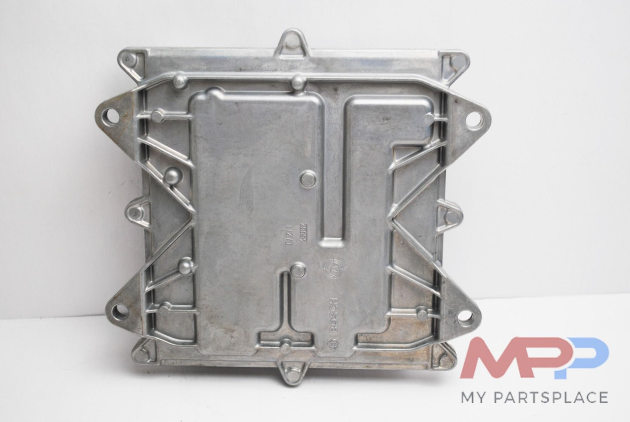 ECU Kubota V2403 - 1J456-59051. - Motor: foto 2 ECU Kubota V2403 - 1J456-59051. - Motor: foto 2