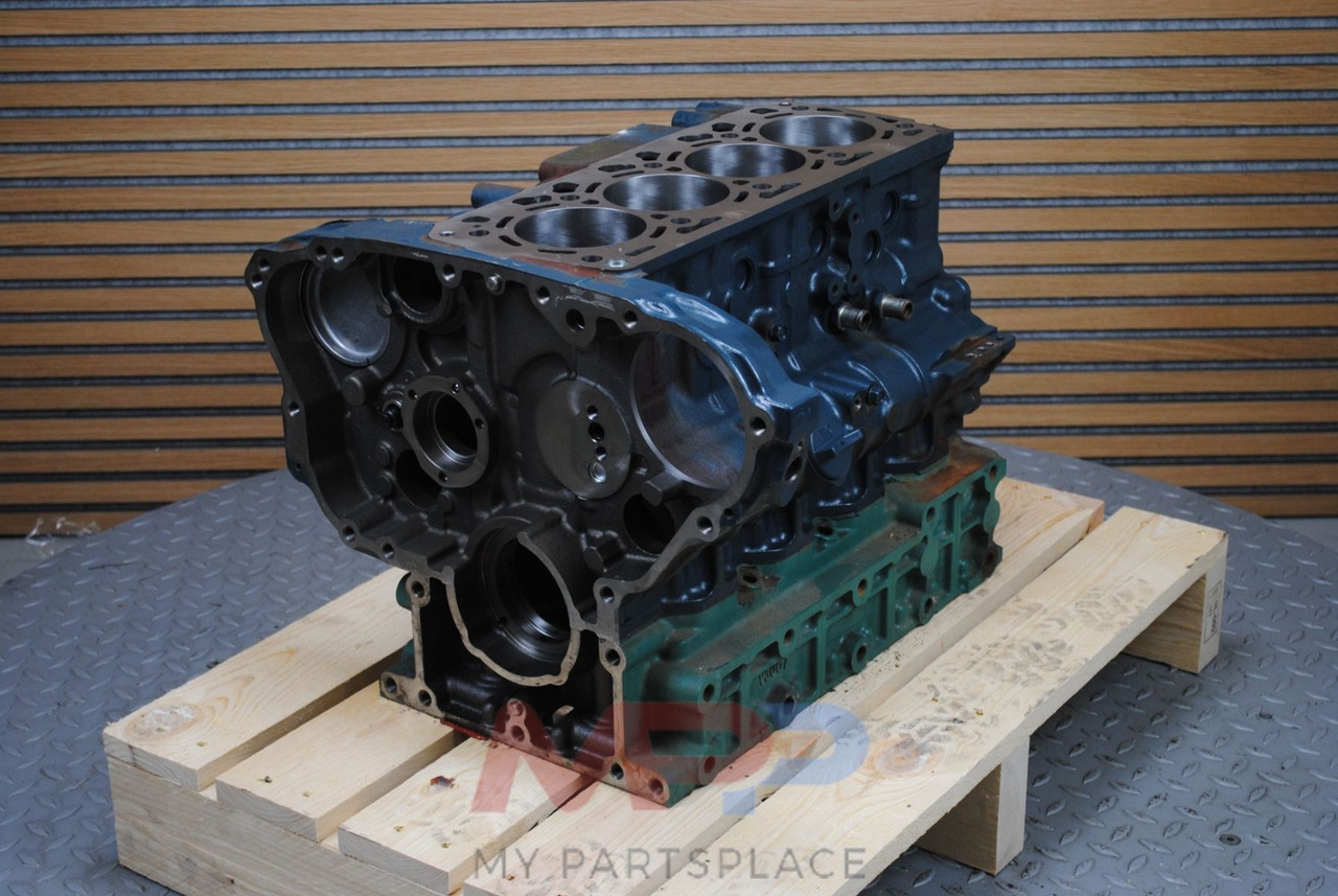 Kubota Blok Kubota V3307 & V3307-T - Motor: foto 1 Kubota Blok Kubota V3307 & V3307-T - Motor: foto 1