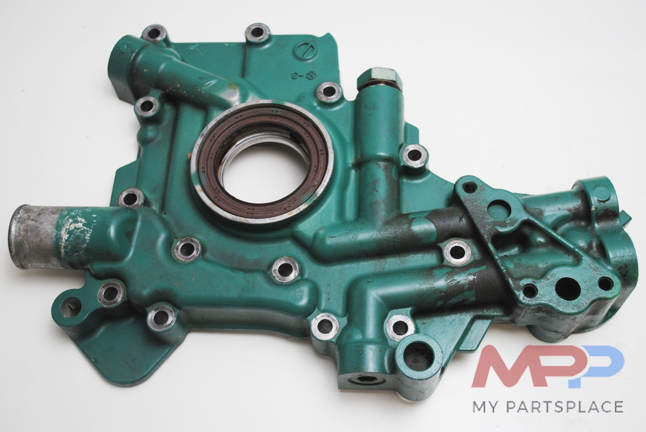 Kubota Oliepomphuis - Distributiehuis - oliepomp Kubota V3307 - 1G722-04225 - Motor: foto 3 Kubota Oliepomphuis - Distributiehuis - oliepomp Kubota V3307 - 1G722-04225 - Motor: foto 3