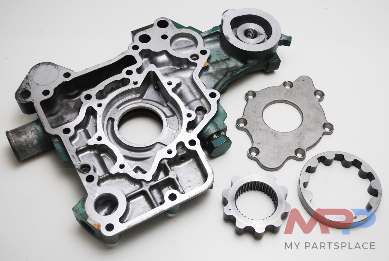 Kubota Oliepomphuis - Distributiehuis - oliepomp Kubota V3307 - 1G722-04225 - Motor: foto 2 Kubota Oliepomphuis - Distributiehuis - oliepomp Kubota V3307 - 1G722-04225 - Motor: foto 2