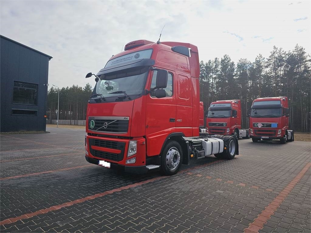 Volvo FH13 XXL EURO 5 2011 + KRONE MEGA RAISE - Cabeza tractora: foto 4 Volvo FH13 XXL EURO 5 2011 + KRONE MEGA RAISE - Cabeza tractora: foto 4