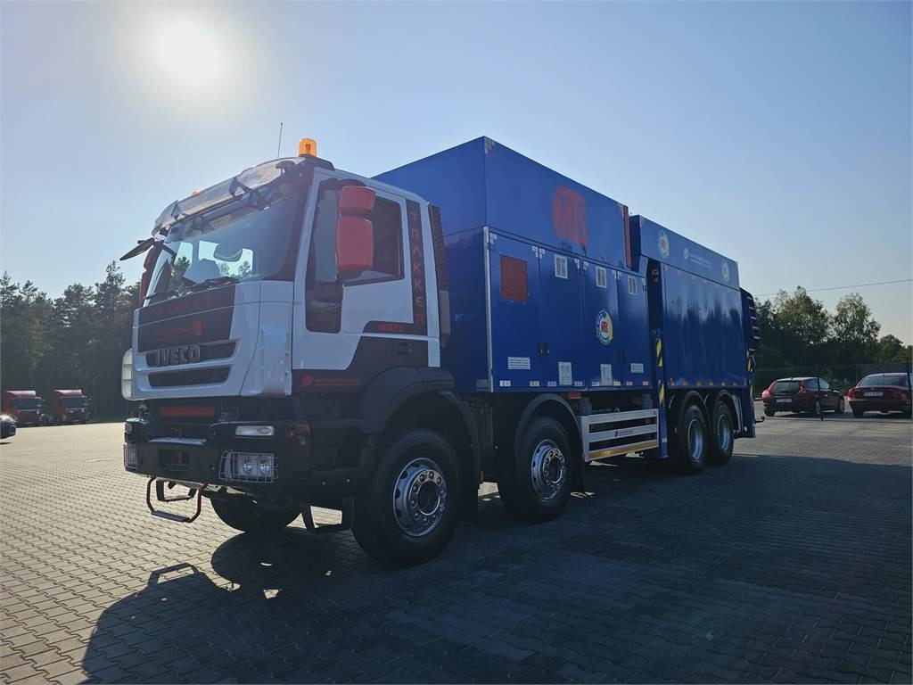 Iveco MTS 4 x TURBINE MTS 4 x TURBINE Saugbagger vacuum  - Limpieza de alcantarillado: foto 3 Iveco MTS 4 x TURBINE MTS 4 x TURBINE Saugbagger vacuum  - Limpieza de alcantarillado: foto 3