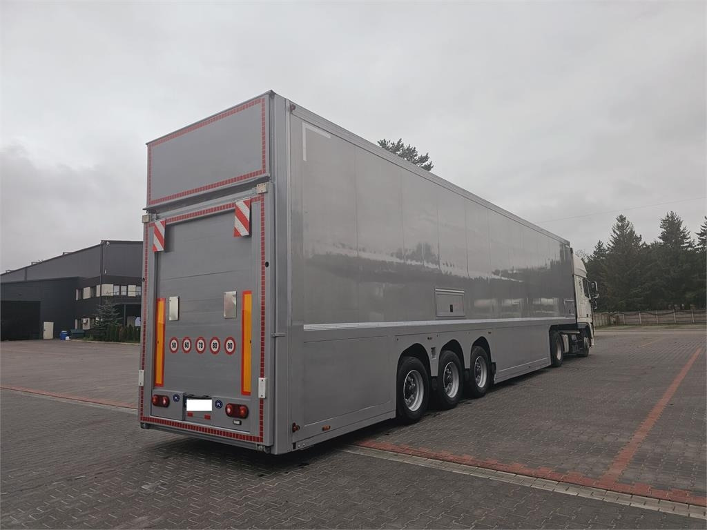 Langendorf DOUBLE LOADING FOR MOTOR COSMETICS Flexliner Inloa - Remolque frigorífico: foto 5 Langendorf DOUBLE LOADING FOR MOTOR COSMETICS Flexliner Inloa - Remolque frigorífico: foto 5