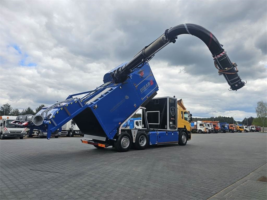 Scania DISAB ENVAC Saugbagger vacuum cleaner excavator su - Camión de basura: foto 1 Scania DISAB ENVAC Saugbagger vacuum cleaner excavator su - Camión de basura: foto 1