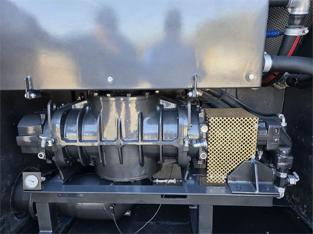 Vehículo municipal Scania Larsen FlexVac 311 Vacuum suction loader: foto 15