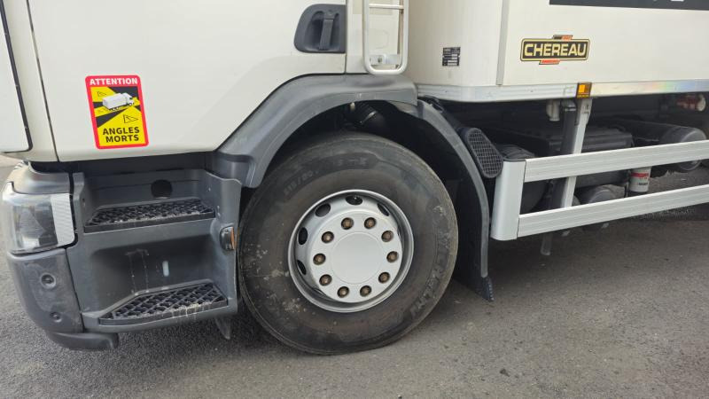 Renault D WIDE - Camión frigorífico: foto 4 Renault D WIDE - Camión frigorífico: foto 4