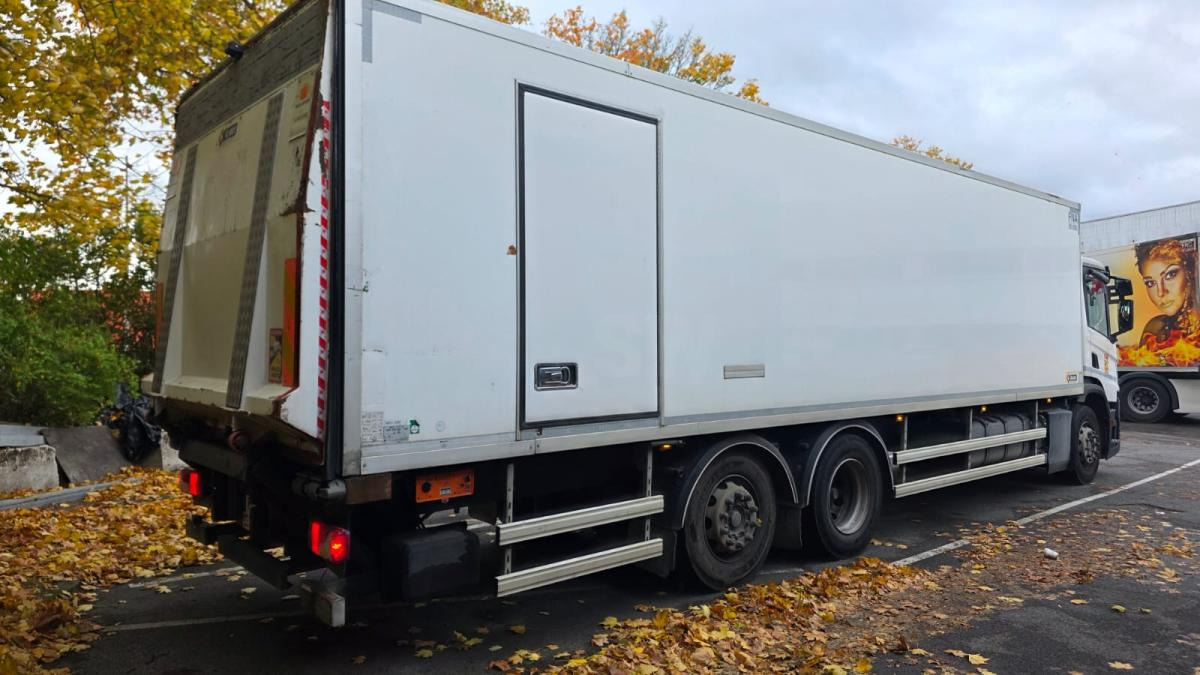 Scania P 320 - Camión frigorífico: foto 3 Scania P 320 - Camión frigorífico: foto 3