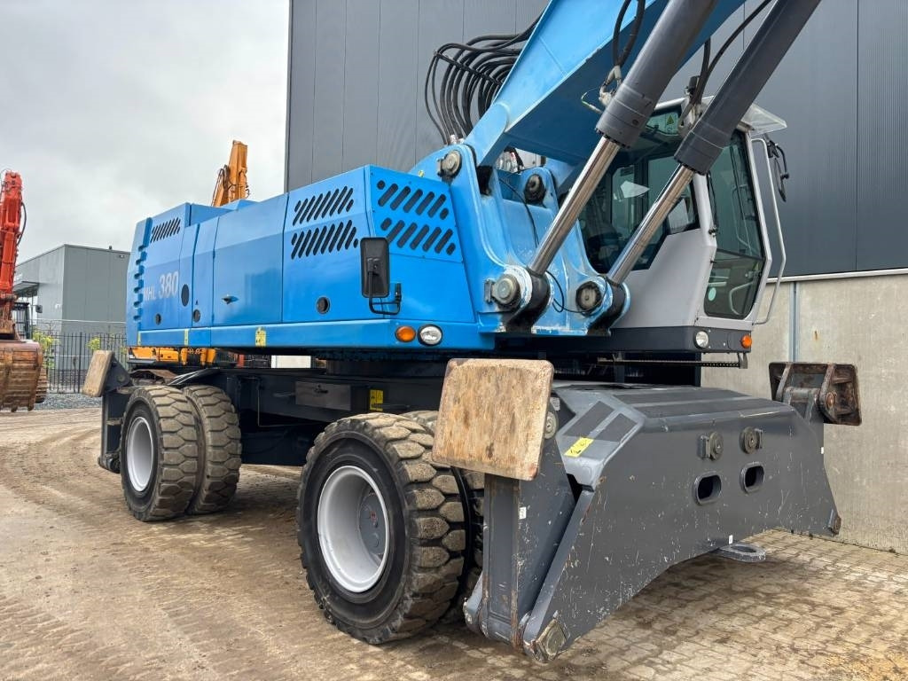 Manipulador de materiales Fuchs MHL 380 -- only 6650 real working hours: foto 31 Manipulador de materiales Fuchs MHL 380 -- only 6650 real working hours: foto 31