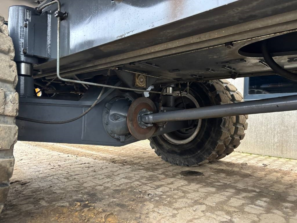 Manipulador de materiales Fuchs MHL 380 -- only 6650 real working hours: foto 44 Manipulador de materiales Fuchs MHL 380 -- only 6650 real working hours: foto 44