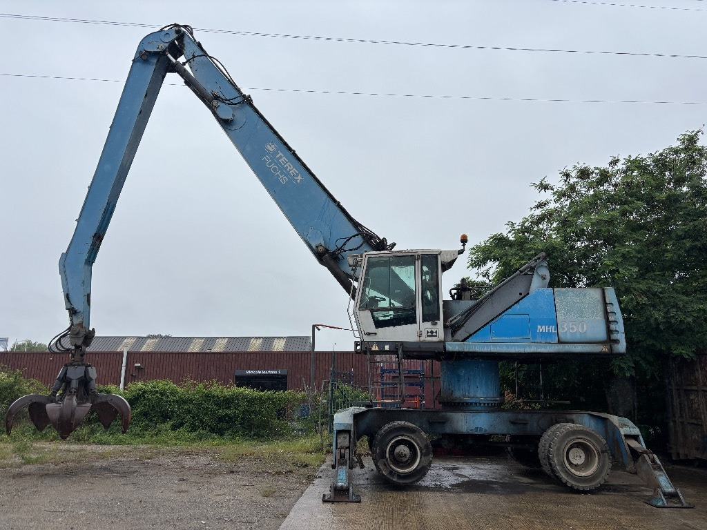 Fuchs MHL350D - 1 Meter Pylon - Manipulador de materiales: foto 1 Fuchs MHL350D - 1 Meter Pylon - Manipulador de materiales: foto 1