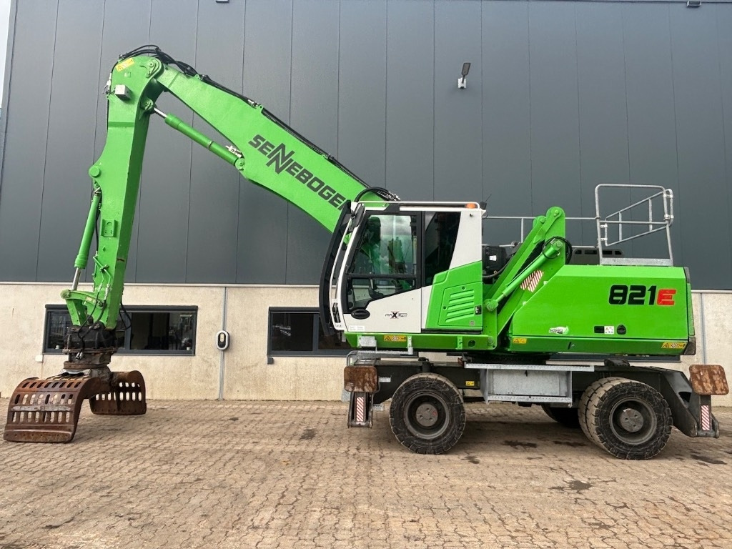 Sennebogen 821 M - 821 E - 821 ME - Manipulador de materiales: foto 5 Sennebogen 821 M - 821 E - 821 ME - Manipulador de materiales: foto 5