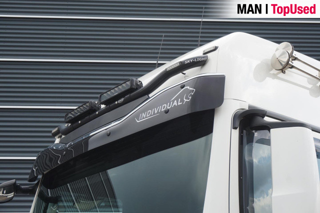 MAN TGX 26.510 6x2/4 BL SA / Retarder / LED - Cabeza tractora: foto 3 MAN TGX 26.510 6x2/4 BL SA / Retarder / LED - Cabeza tractora: foto 3