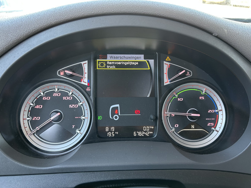 DAF CF 410 FT Space Cab / 678 dkm / Smart Tacho V2 / APK TUV 11-25 - Cabeza tractora: foto 4 DAF CF 410 FT Space Cab / 678 dkm / Smart Tacho V2 / APK TUV 11-25 - Cabeza tractora: foto 4