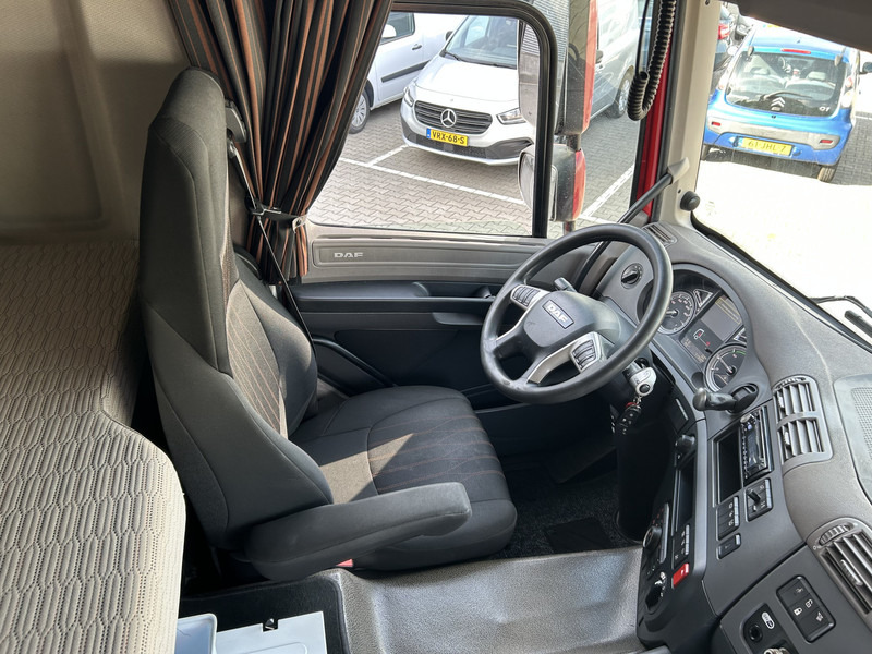 DAF CF 410 FT Space Cab / 717 dkm / Smart Tacho V2 / APK TUV 09-25 - Cabeza tractora: foto 3 DAF CF 410 FT Space Cab / 717 dkm / Smart Tacho V2 / APK TUV 09-25 - Cabeza tractora: foto 3