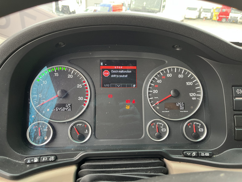 MAN TGX 18.460 XXL / Motor Defect -> Not Running / Retarder / 645 dkm / 2 Tanks - Cabeza tractora: foto 4 MAN TGX 18.460 XXL / Motor Defect -> Not Running / Retarder / 645 dkm / 2 Tanks - Cabeza tractora: foto 4