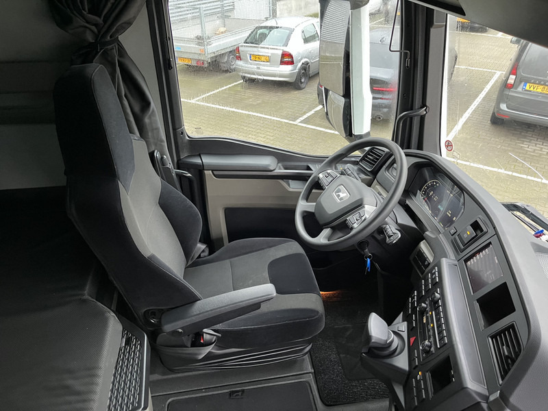 MAN TGX 18.510 GX / 2 Tanks / Full LED / APK TUV 02-26 - Cabeza tractora: foto 3 MAN TGX 18.510 GX / 2 Tanks / Full LED / APK TUV 02-26 - Cabeza tractora: foto 3