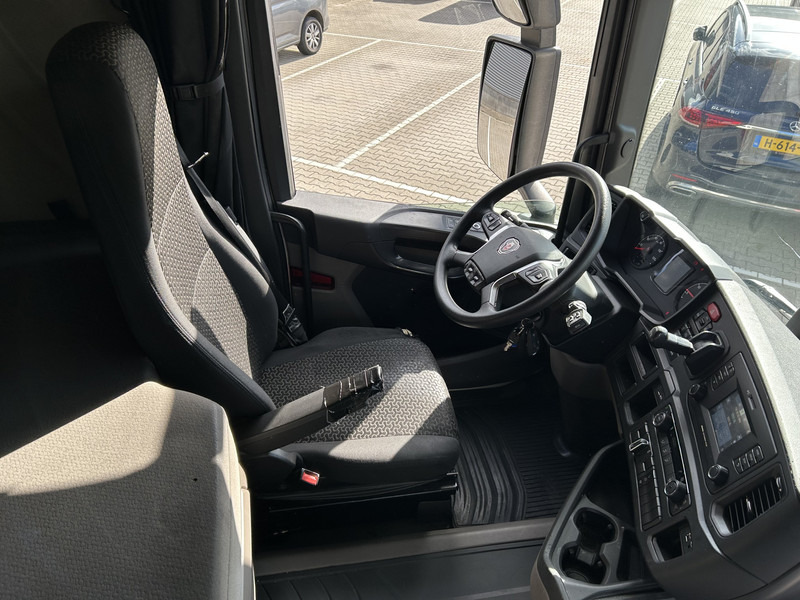 Scania R450 Highline / Retarder / 912 dkm / APK TUV 03-26 - Cabeza tractora: foto 3 Scania R450 Highline / Retarder / 912 dkm / APK TUV 03-26 - Cabeza tractora: foto 3