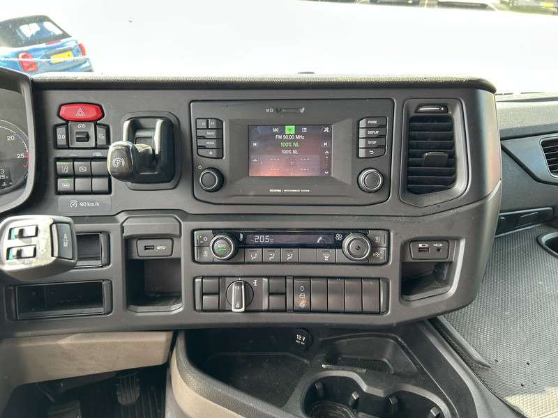 Scania R450 Highline / Retarder / 912 dkm / APK TUV 03-26 - Cabeza tractora: foto 5 Scania R450 Highline / Retarder / 912 dkm / APK TUV 03-26 - Cabeza tractora: foto 5