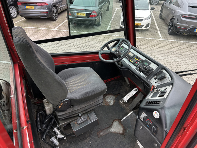 Terberg YT 182 / Cummins / Allison / 2012 / Terminal Tractor - Cabeza tractora: foto 3 Terberg YT 182 / Cummins / Allison / 2012 / Terminal Tractor - Cabeza tractora: foto 3