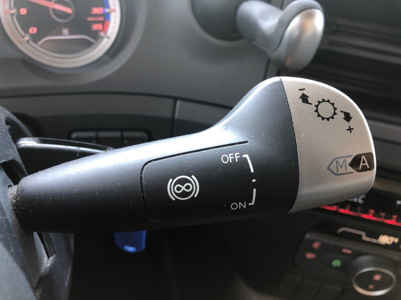 DAF CF 260 FA / Carrier Koeler / Chereau Frigo Box / Laadklep / APK TUV 09-26 - Camión frigorífico: foto 5 DAF CF 260 FA / Carrier Koeler / Chereau Frigo Box / Laadklep / APK TUV 09-26 - Camión frigorífico: foto 5