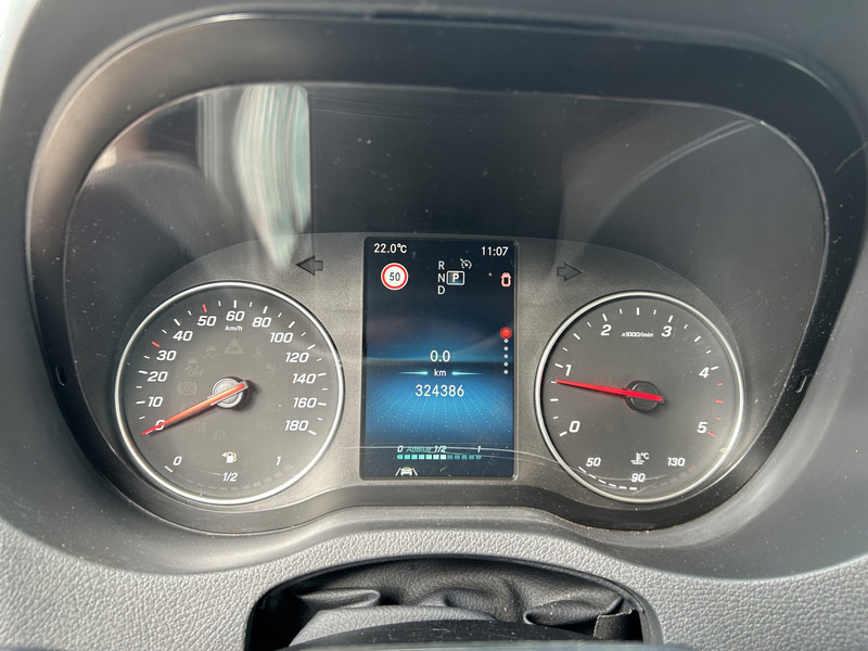 Mercedes-Benz Sprinter 515 1.9 CDI / Chassis Cabine / WB 433 cm / 324 dkm / APK TUV 03-26 - Furgoneta: foto 4 Mercedes-Benz Sprinter 515 1.9 CDI / Chassis Cabine / WB 433 cm / 324 dkm / APK TUV 03-26 - Furgoneta: foto 4