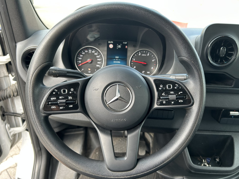 Mercedes-Benz Sprinter 515 1.9 CDI / Chassis Cabine / WB 433 cm / 324 dkm / APK TUV 03-26 - Furgoneta: foto 5 Mercedes-Benz Sprinter 515 1.9 CDI / Chassis Cabine / WB 433 cm / 324 dkm / APK TUV 03-26 - Furgoneta: foto 5