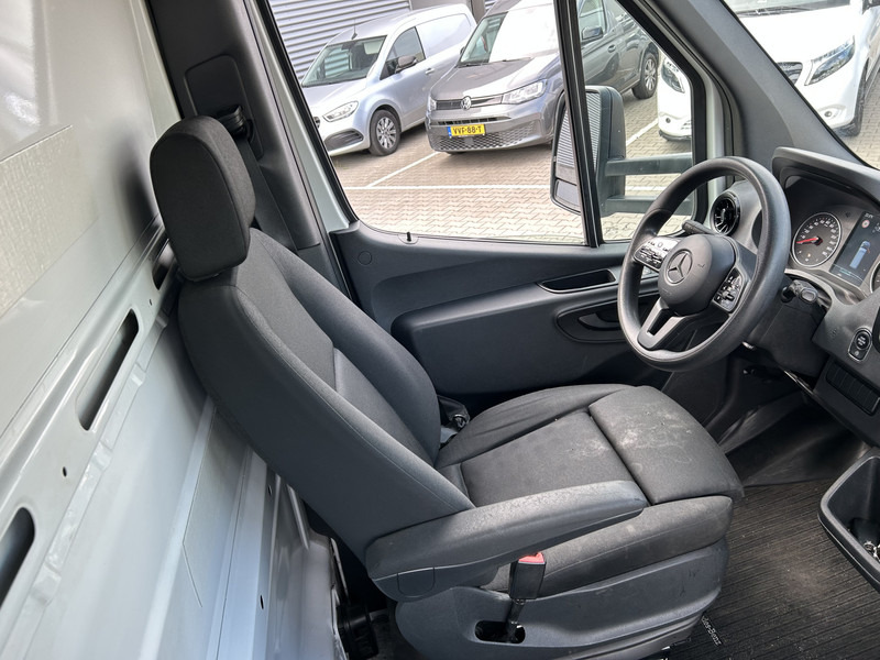 Mercedes-Benz Sprinter 515 1.9 CDI / Chassis Cabine / WB 433 cm / 324 dkm / APK TUV 03-26 - Furgoneta: foto 3 Mercedes-Benz Sprinter 515 1.9 CDI / Chassis Cabine / WB 433 cm / 324 dkm / APK TUV 03-26 - Furgoneta: foto 3