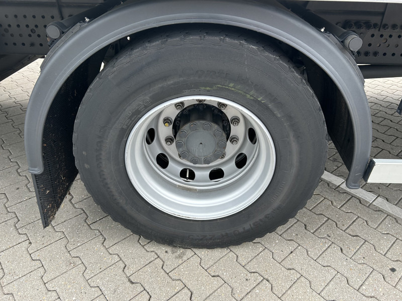 Arrendamiento de Mercedes-Benz Actros 2124 / Carrier Supra 850 -30 gr / Koeler / Laadklep / APK 03-26 Mercedes-Benz Actros 2124 / Carrier Supra 850 -30 gr / Koeler / Laadklep / APK 03-26: foto 17 Arrendamiento de Mercedes-Benz Actros 2124 / Carrier Supra 850 -30 gr / Koeler / Laadklep / APK 03-26 Mercedes-Benz Actros 2124 / Carrier Supra 850 -30 gr / Koeler / Laadklep / APK 03-26: foto 17