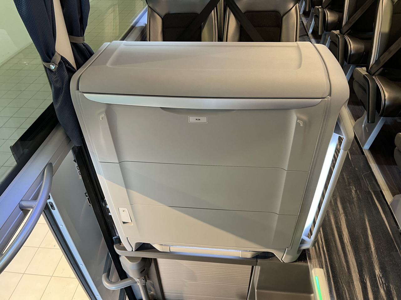 Autocar MAN Lions Coach R08 Euro 6E (Dark Edition): foto 21 Autocar MAN Lions Coach R08 Euro 6E (Dark Edition): foto 21