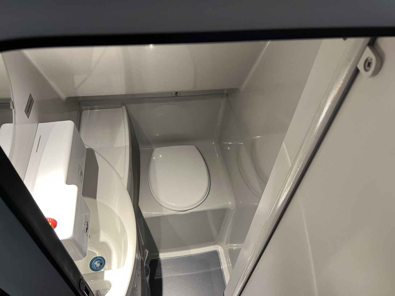 Autocar MAN Lions Coach R08 Euro 6E (Dark Edition): foto 24 Autocar MAN Lions Coach R08 Euro 6E (Dark Edition): foto 24