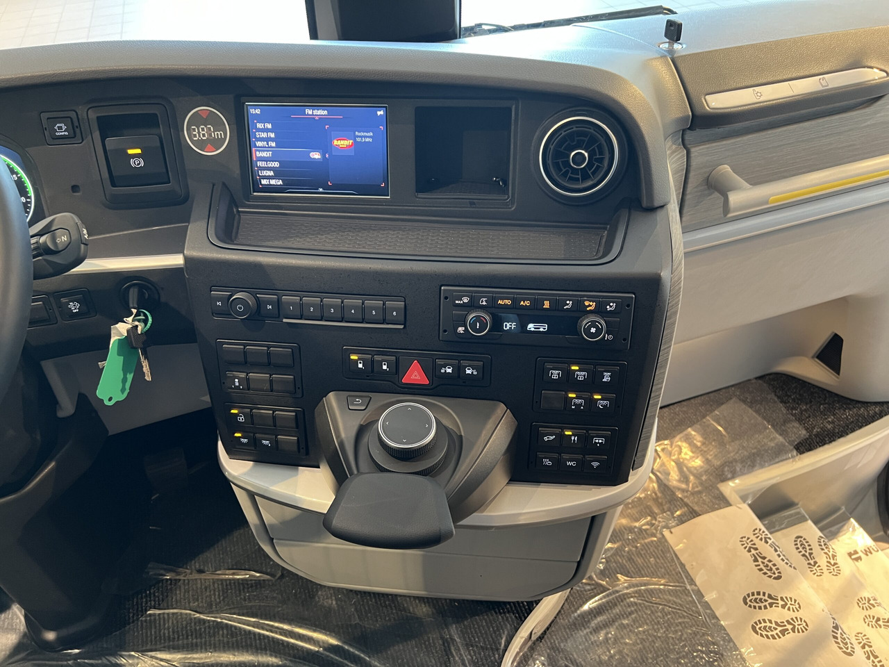 Autocar MAN Lions Coach R08 Euro 6E (Dark Edition): foto 33 Autocar MAN Lions Coach R08 Euro 6E (Dark Edition): foto 33