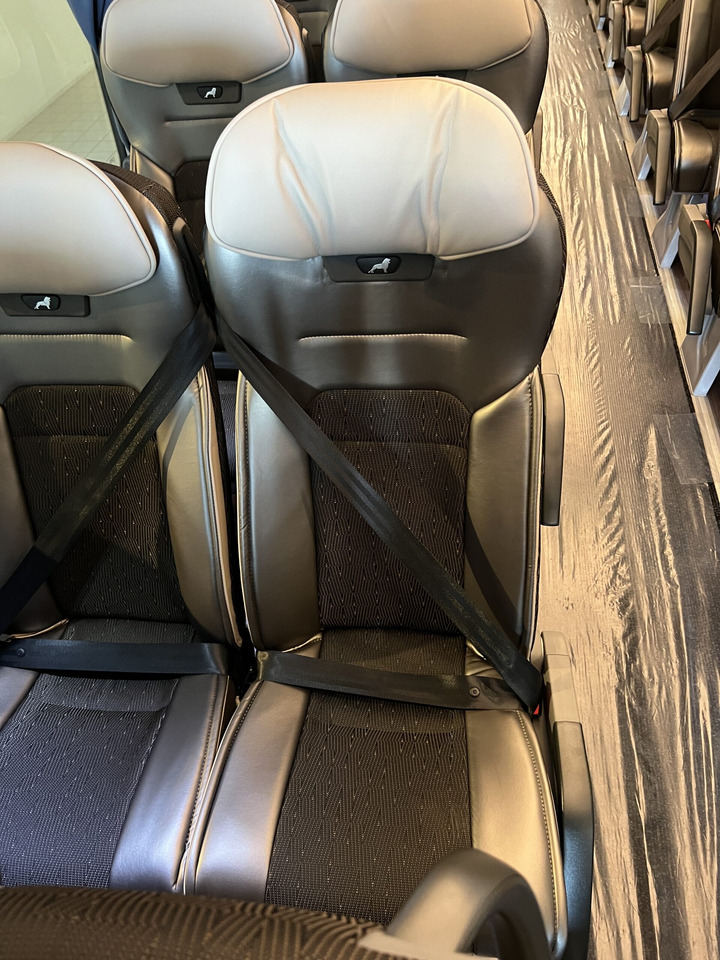 Autocar MAN Lions Coach R08 Euro 6E (Dark Edition): foto 16 Autocar MAN Lions Coach R08 Euro 6E (Dark Edition): foto 16