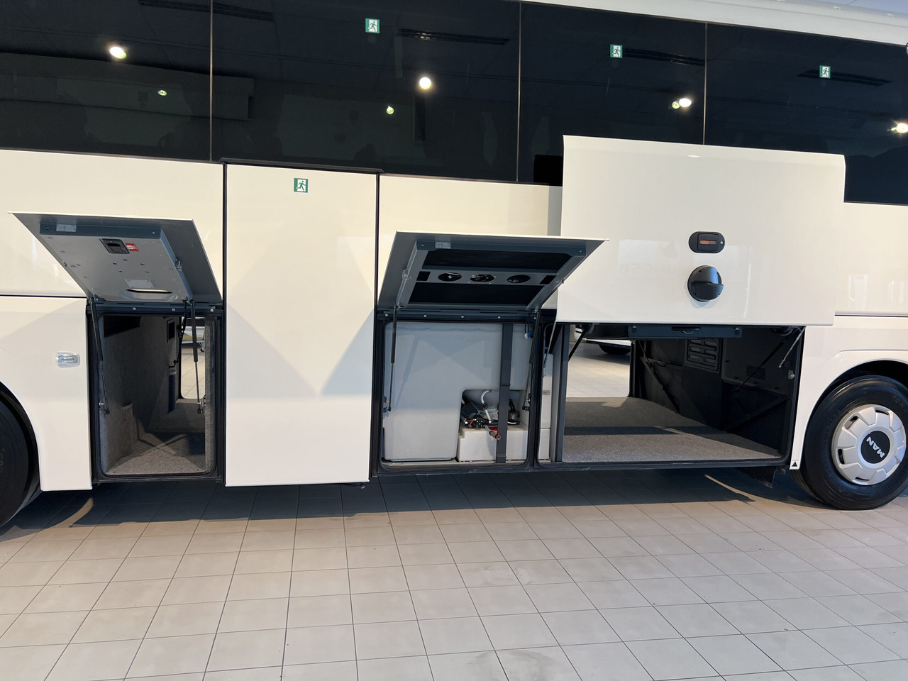 Autocar MAN Lions Coach R08 Euro 6E (Dark Edition): foto 49 Autocar MAN Lions Coach R08 Euro 6E (Dark Edition): foto 49