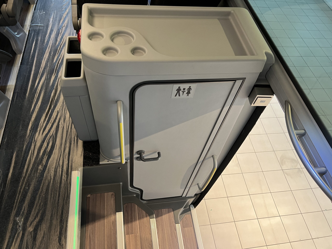 Autocar MAN Lions Coach R08 Euro 6E (Dark Edition): foto 23 Autocar MAN Lions Coach R08 Euro 6E (Dark Edition): foto 23