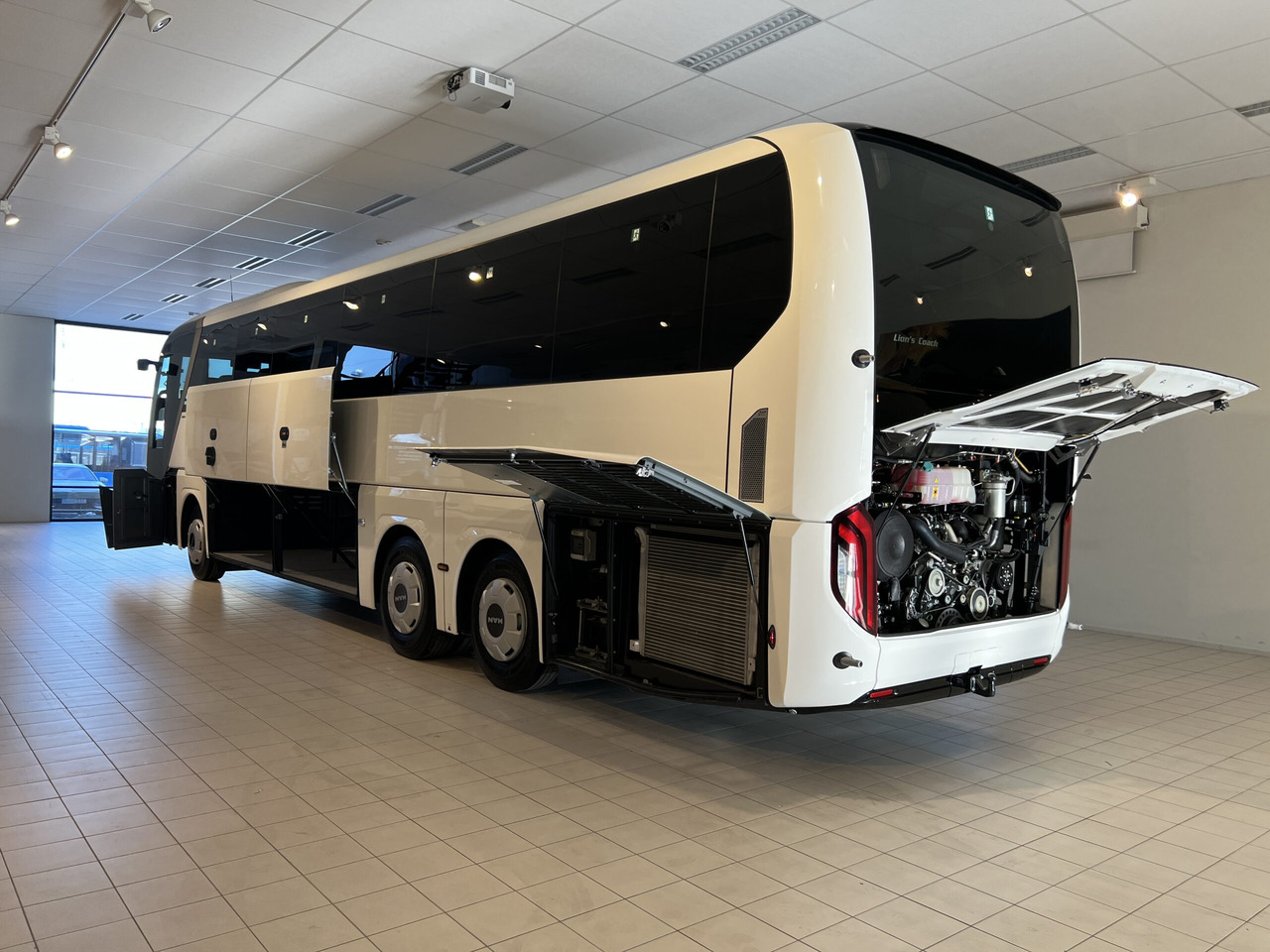Autocar MAN Lions Coach R08 Euro 6E (Dark Edition): foto 45 Autocar MAN Lions Coach R08 Euro 6E (Dark Edition): foto 45