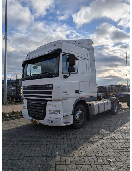 DAF XF 105 FT XF105 - Camión: foto 1 DAF XF 105 FT XF105 - Camión: foto 1