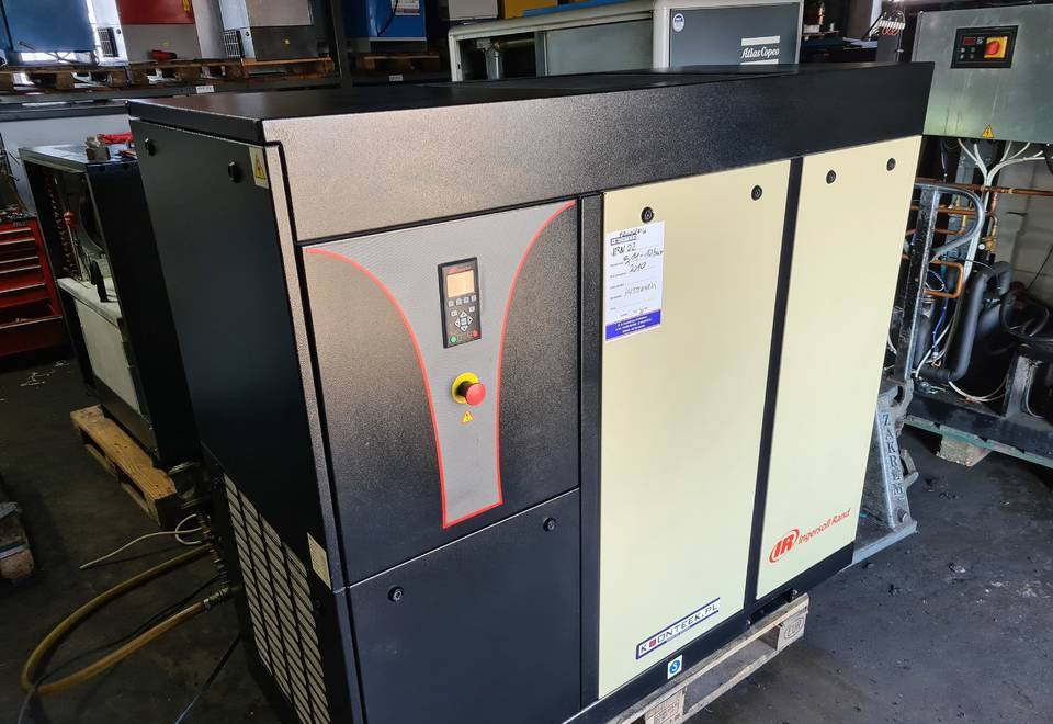 Kompresor śrubowy INGERSOLL RAND IRN 22K-CC 22 kw Falownik - Compresor de aire: foto 3 Kompresor śrubowy INGERSOLL RAND IRN 22K-CC 22 kw Falownik - Compresor de aire: foto 3