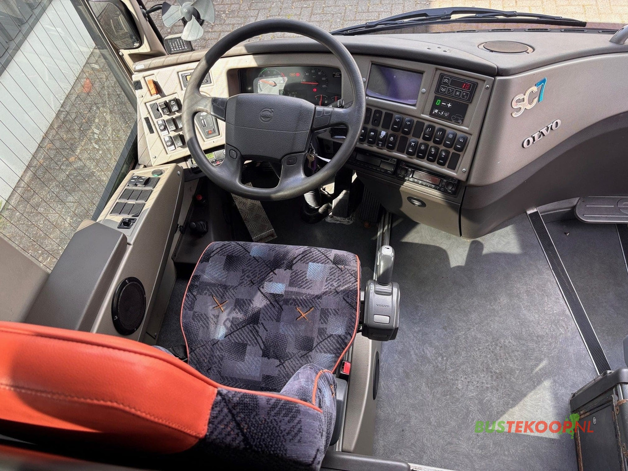 Autocar Volvo B11R SUNSUNDEGUI SC7, Euro 6.: foto 13 Autocar Volvo B11R SUNSUNDEGUI SC7, Euro 6.: foto 13