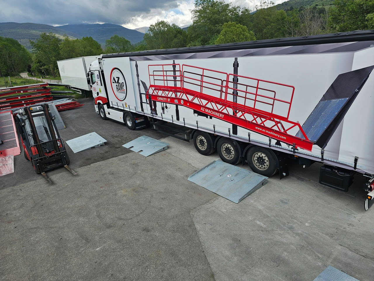 Container access ramp. AZ RAMP - HCRN-065.INOX Capacity 6 500 Kg - Rampa de carga: foto 5 Container access ramp. AZ RAMP - HCRN-065.INOX Capacity 6 500 Kg - Rampa de carga: foto 5
